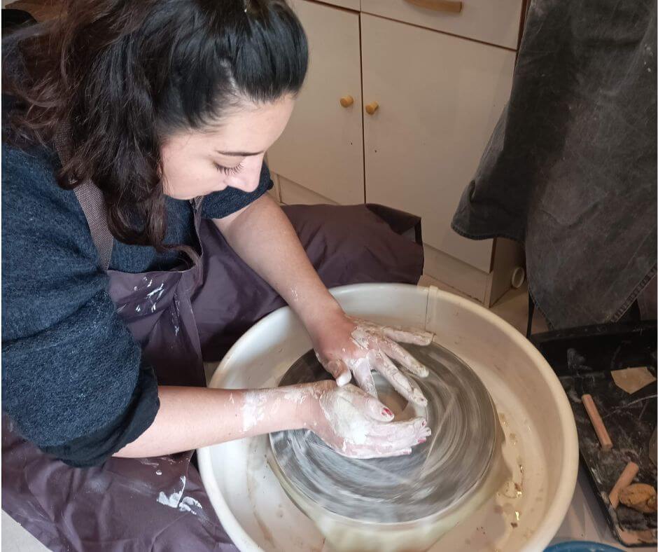initiation poterie Atelier Eva P.