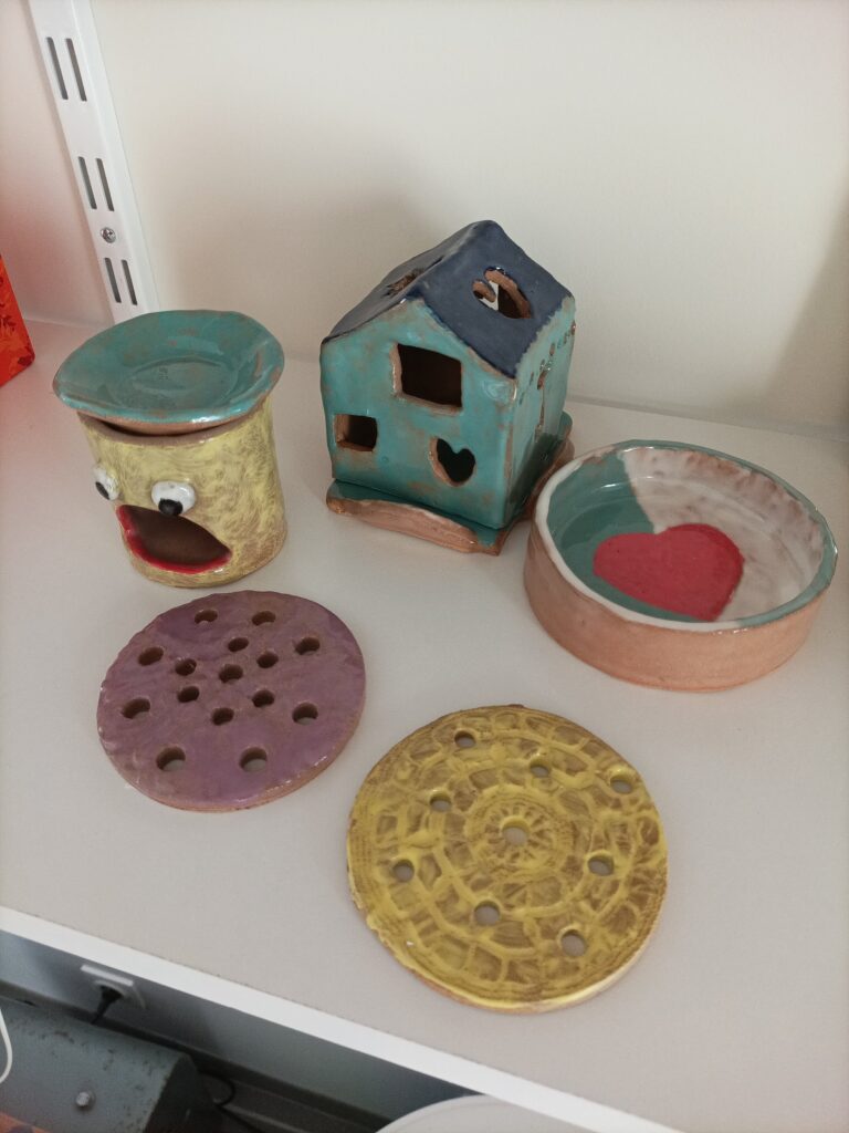 Créations Poterie lors des ateliers enfants